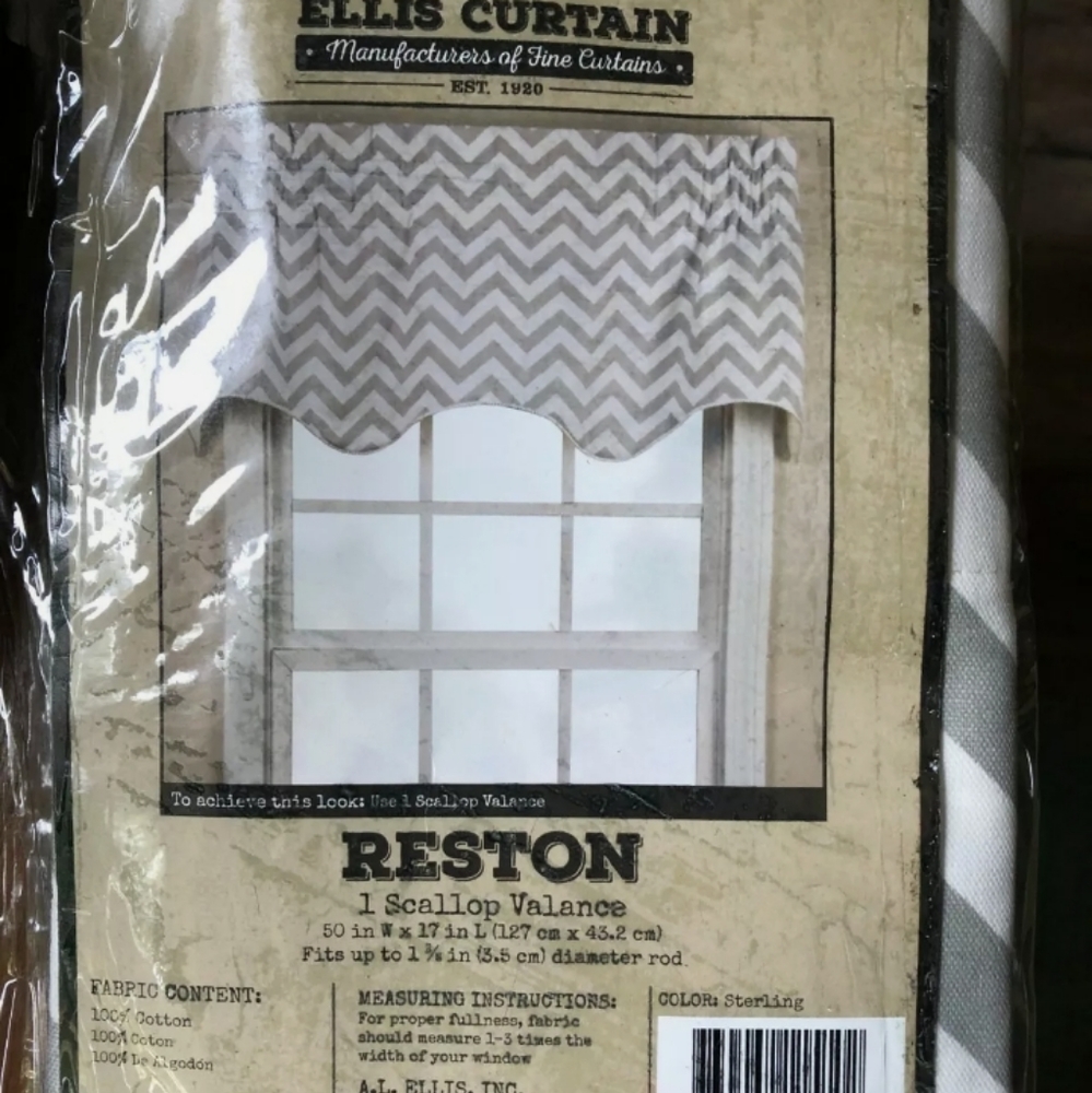Curtain - Picture 2 of 2